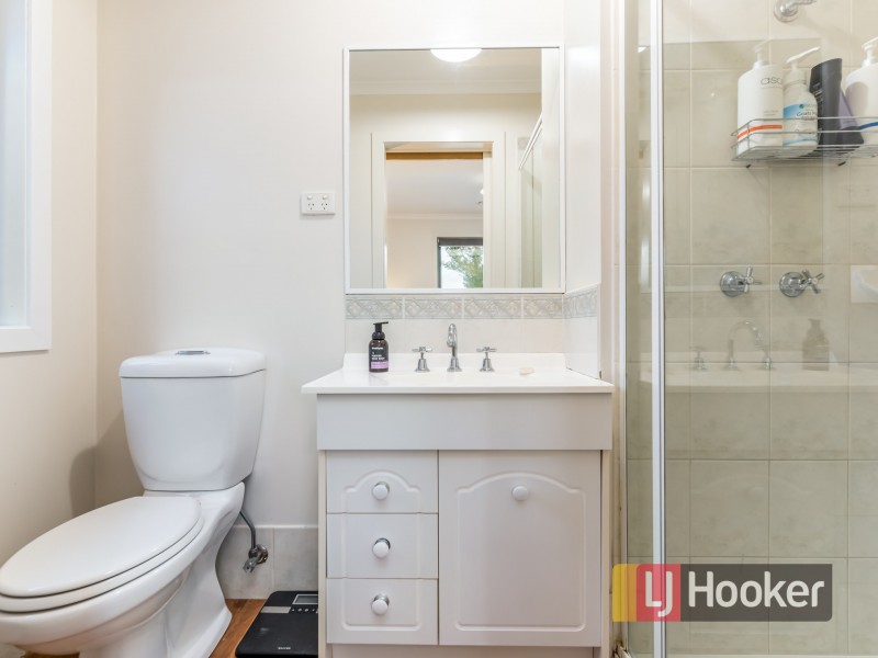 6 Poorinda Rise, Narre Warren VIC 3805