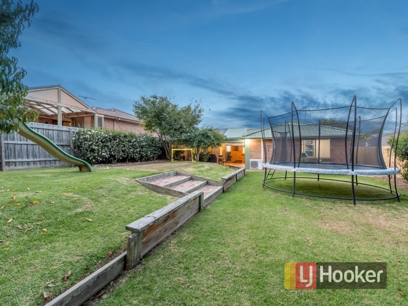 6 Poorinda Rise, Narre Warren VIC 3805