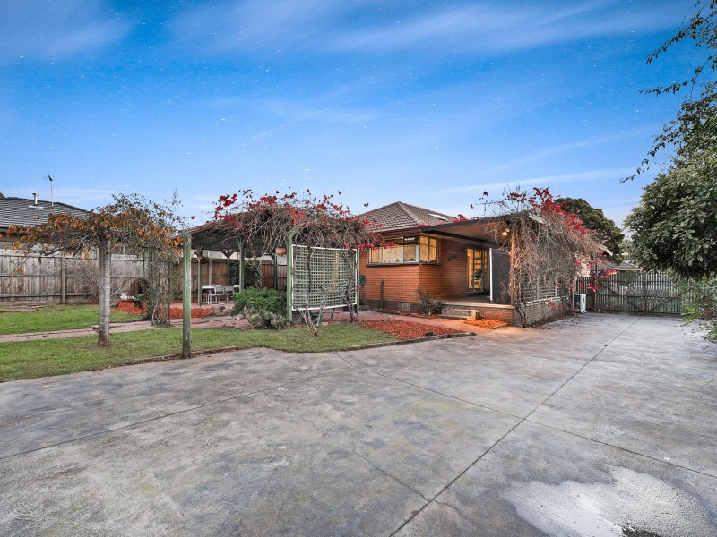 16 Bride Avenue, Hampton Park VIC 3976