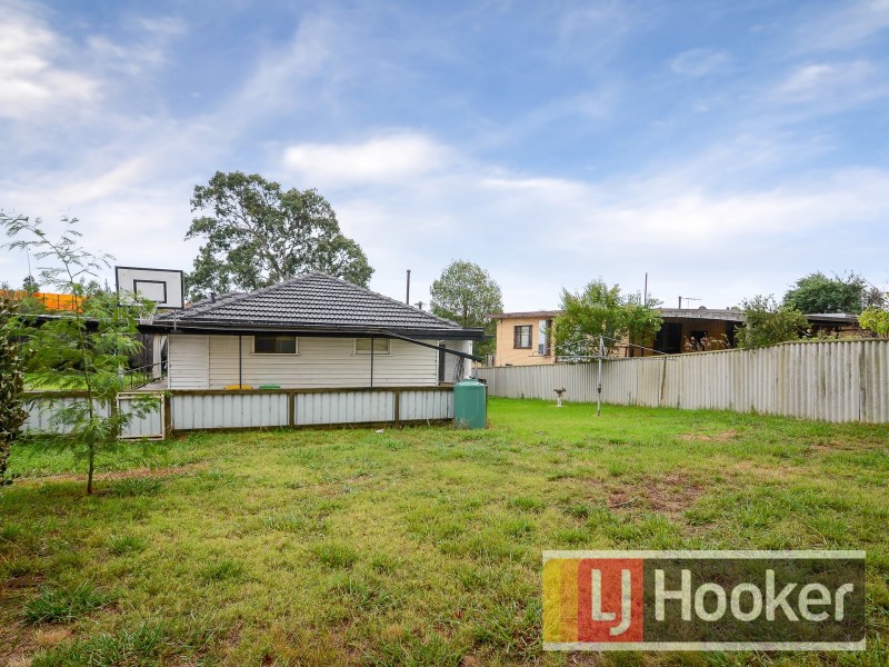17 Crawford Avenue, Dandenong North VIC 3175