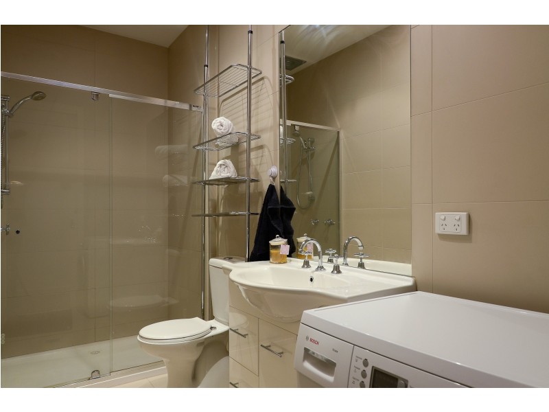 6/1438 Centre Rd, Clayton South VIC 3169