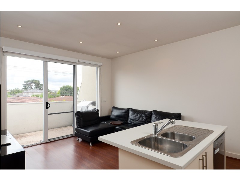 6/1438 Centre Rd, Clayton South VIC 3169