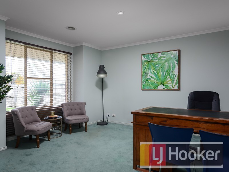 55 Grand Arch Way, Berwick VIC 3806