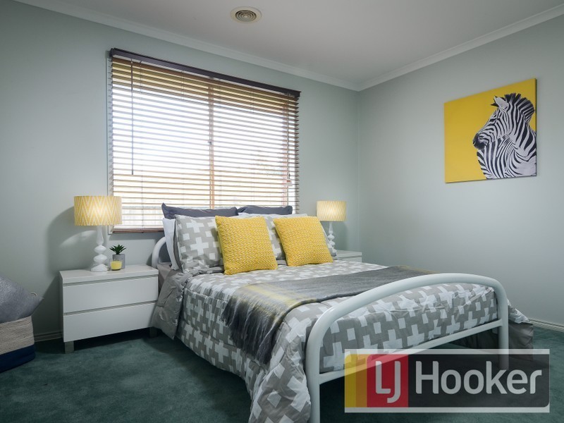 55 Grand Arch Way, Berwick VIC 3806