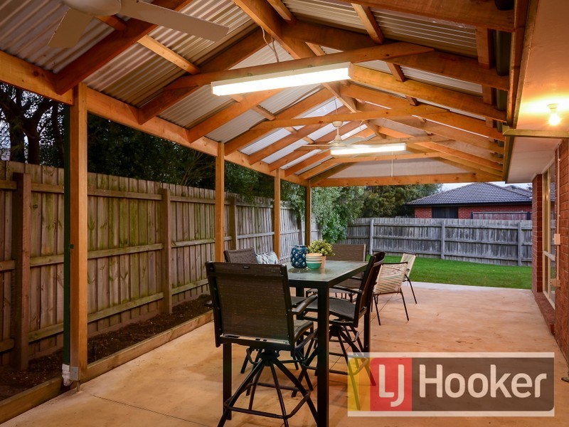 55 Grand Arch Way, Berwick VIC 3806