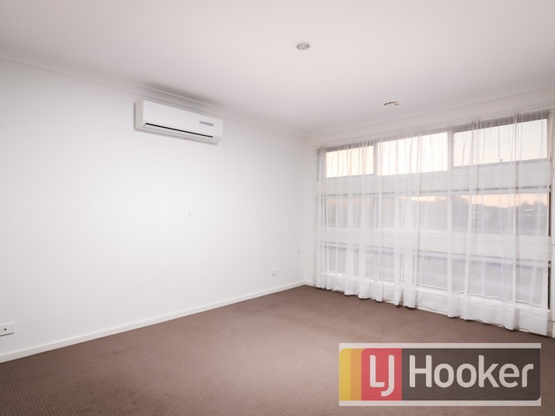 59 Brocker Street, Clyde North VIC 3978