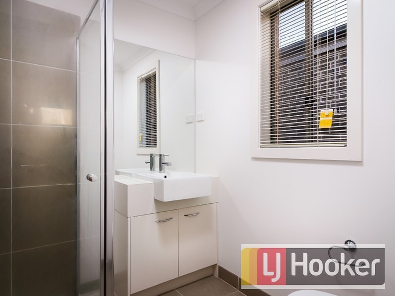 59 Brocker Street, Clyde North VIC 3978