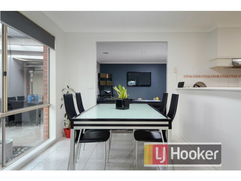 79 Scotsdale Drive, Cranbourne East VIC 3977