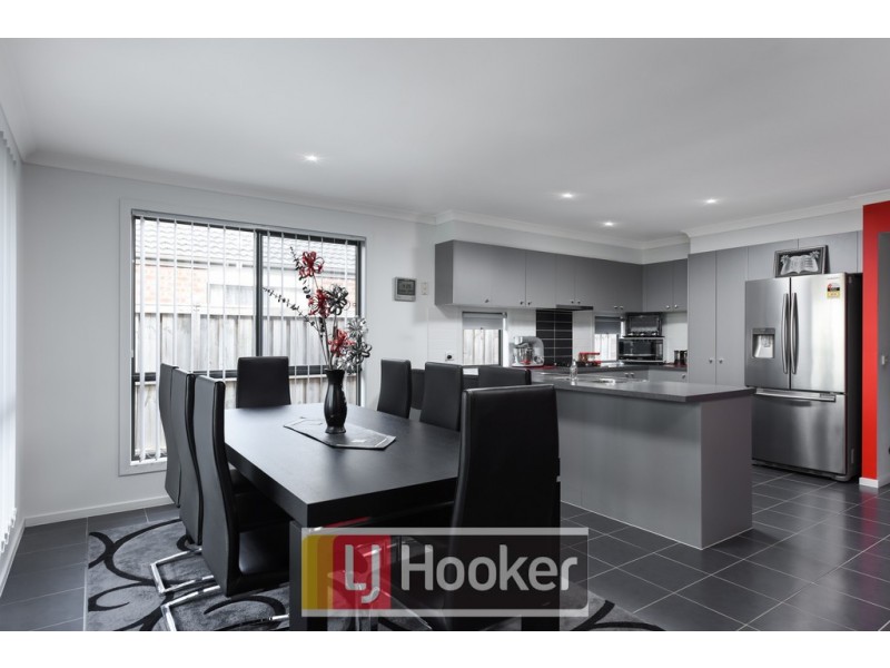 56 Silverwattle Drive, Lyndhurst VIC 3975