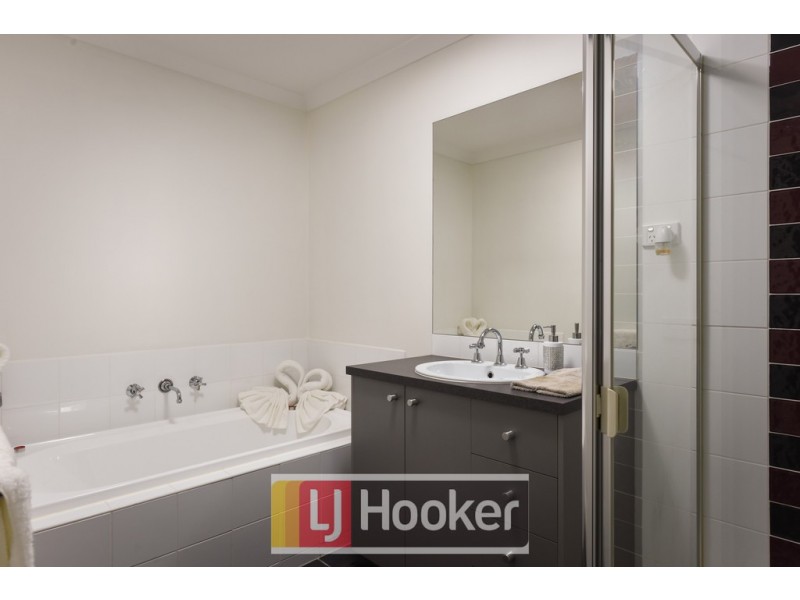 56 Silverwattle Drive, Lyndhurst VIC 3975