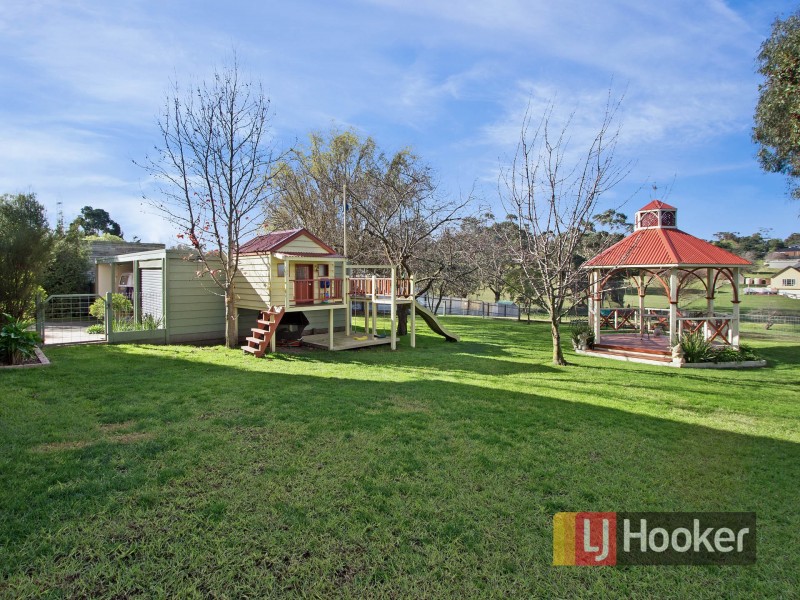152 Army Road, Pakenham VIC 3810