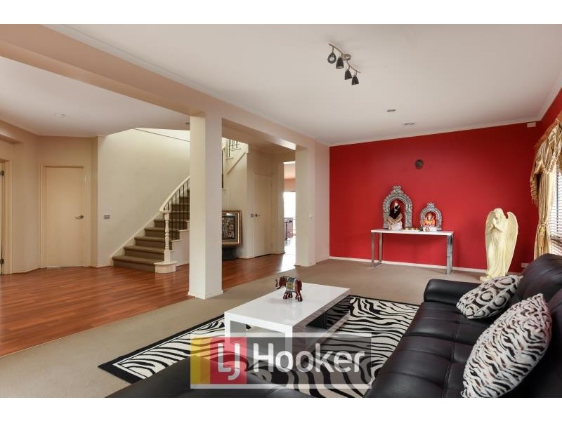 15 Clocktower Court, Berwick VIC 3806