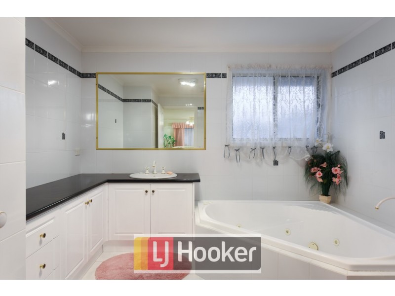 47 The Boulevard, Narre Warren South VIC 3805