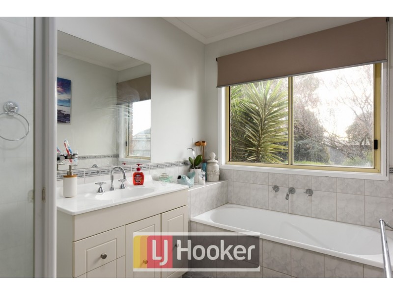 3 Trenton Court, Narre Warren South VIC 3805