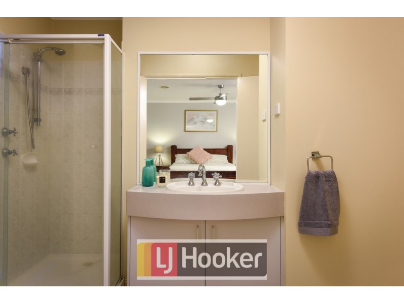 18 McCartney Drive, Narre Warren South VIC 3805