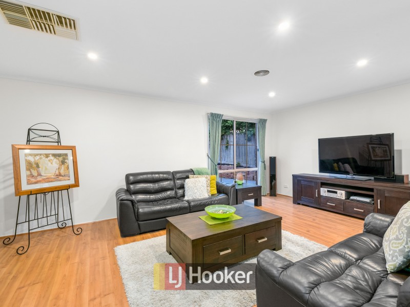 28 Cumberland Chase, Hampton Park VIC 3976