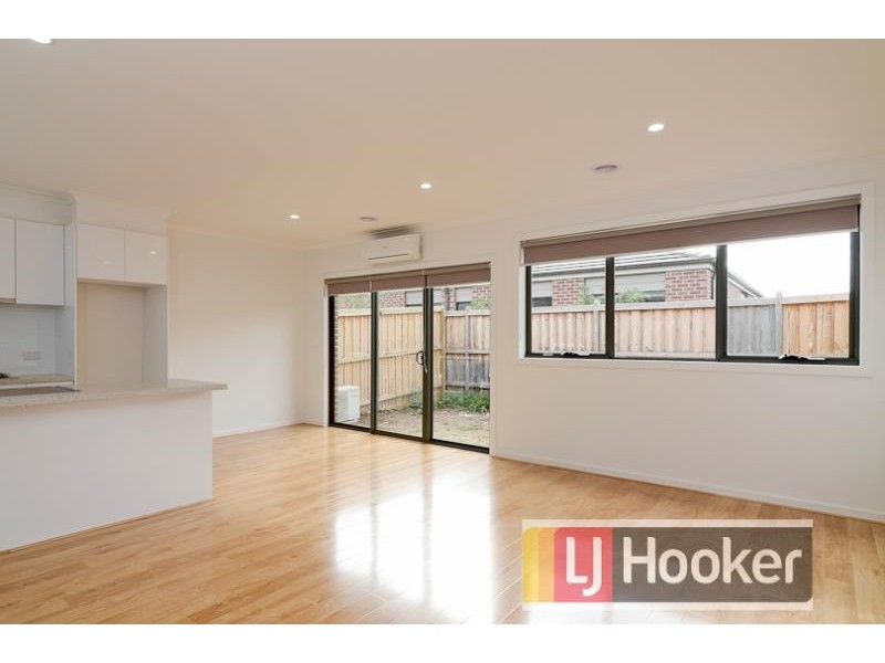 14 Kosciuszko Circuit, Clyde VIC 3978