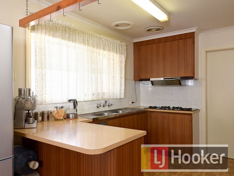 17 Vanessa Drive, Hampton Park VIC 3976