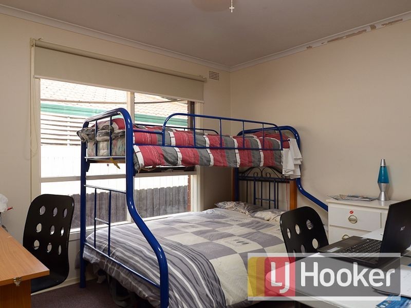 17 Vanessa Drive, Hampton Park VIC 3976