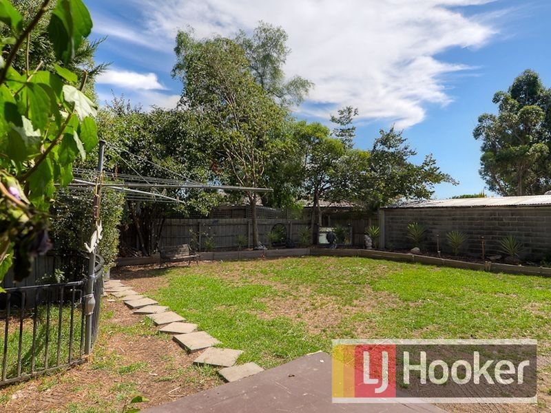 17 Vanessa Drive, Hampton Park VIC 3976