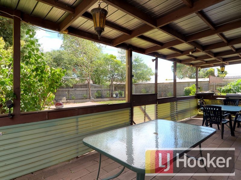 17 Vanessa Drive, Hampton Park VIC 3976