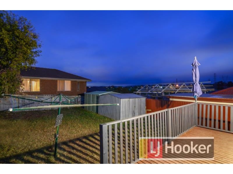2 Bill Place, Hampton Park VIC 3976