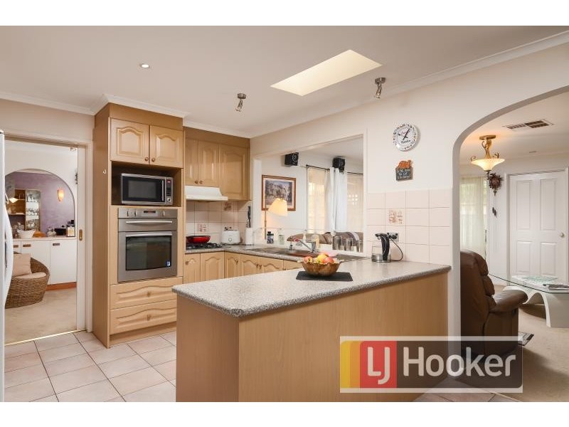 12 St Johns Court, Narre Warren VIC 3805