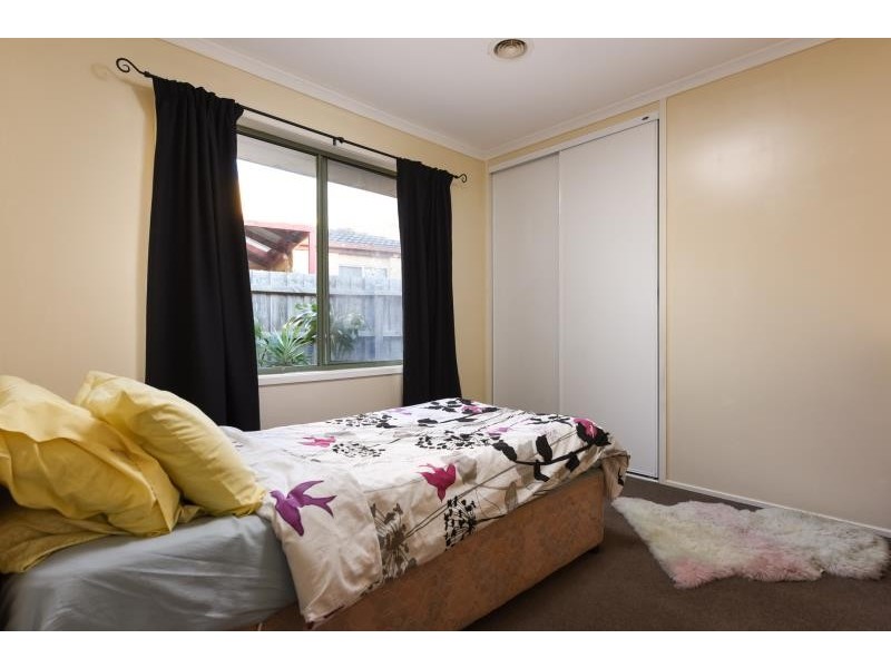 8 Filmer Crescent, Narre Warren South VIC 3805