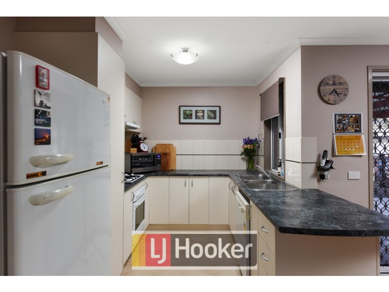 18 Hallmark Drive, Narre Warren South VIC 3805