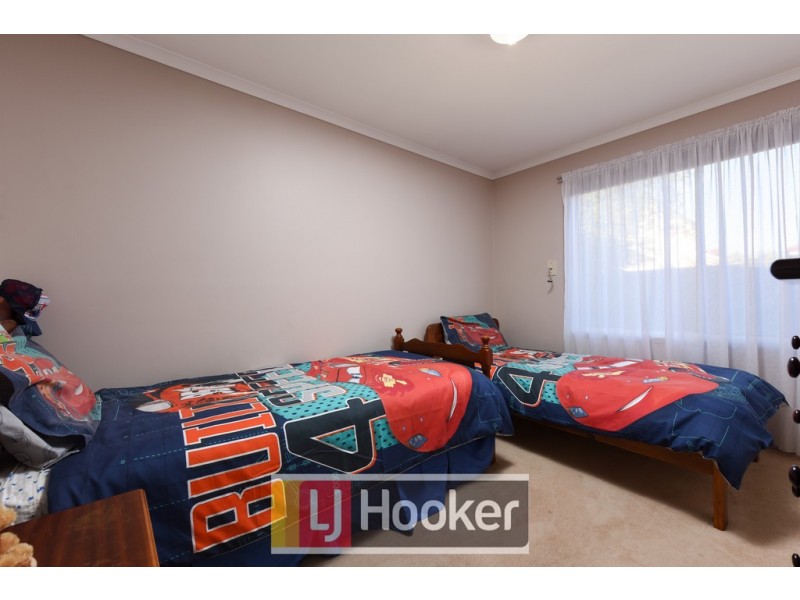 18 Hallmark Drive, Narre Warren South VIC 3805