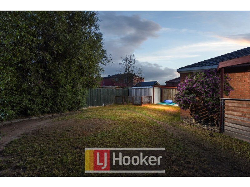 18 Hallmark Drive, Narre Warren South VIC 3805