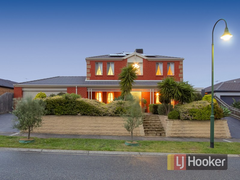 10 Yemaya Place, Berwick VIC 3806
