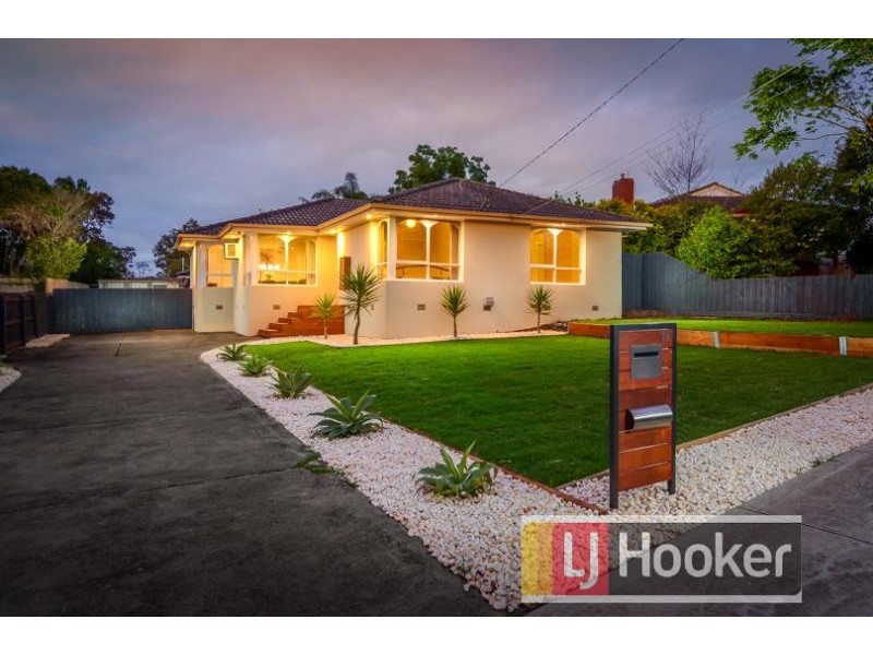 19 Lancaster Avenue, Narre Warren VIC 3805