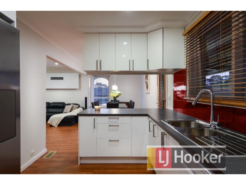 19 Lancaster Avenue, Narre Warren VIC 3805