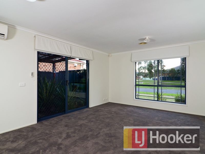 47 The Parkway, Pakenham VIC 3810