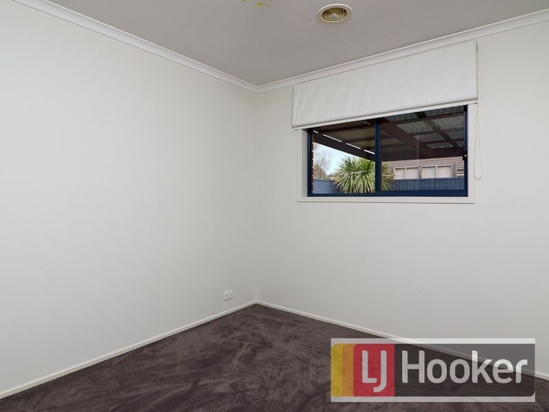 47 The Parkway, Pakenham VIC 3810