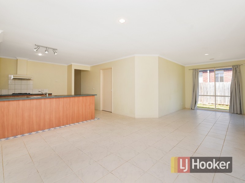 52 Beethoven Drive, Narre Warren South VIC 3805