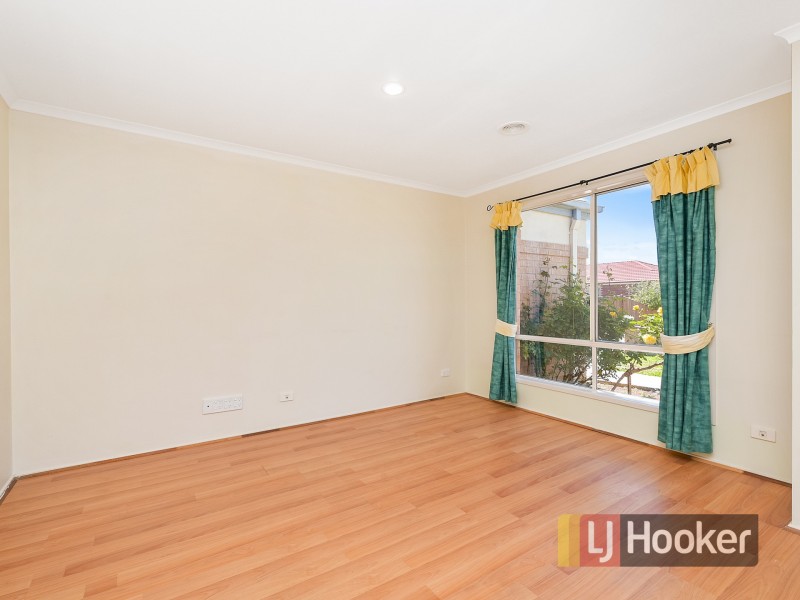 52 Beethoven Drive, Narre Warren South VIC 3805