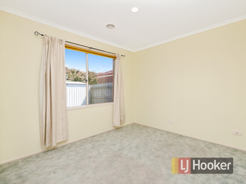 52 Beethoven Drive, Narre Warren South VIC 3805