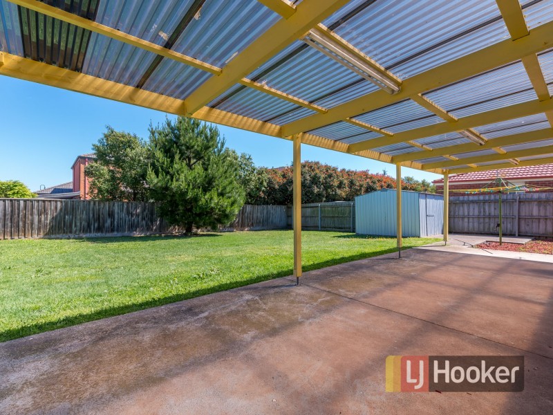 52 Beethoven Drive, Narre Warren South VIC 3805