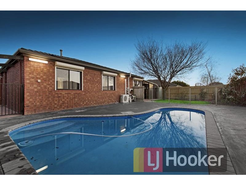 26 Lighthorse Crescent, Narre Warren South VIC 3805