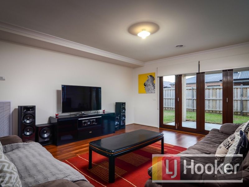 4 Bremer Street, Clyde North VIC 3978