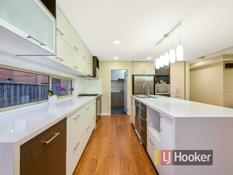 14 Orbison Court, Endeavour Hills VIC 3802