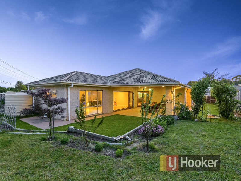 14 Orbison Court, Endeavour Hills VIC 3802
