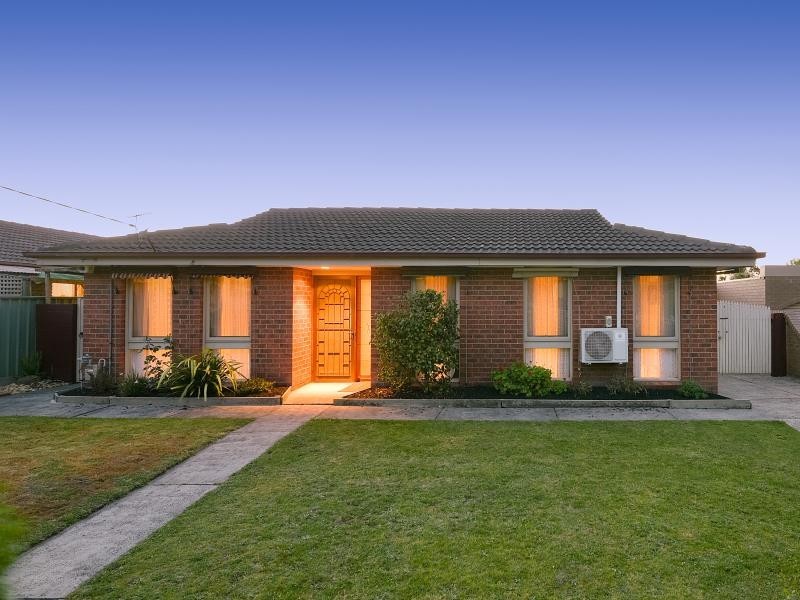 7 Mark Court, Hampton Park VIC 3976