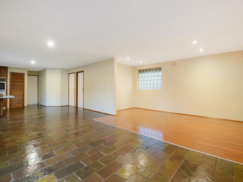 7 Mark Court, Hampton Park VIC 3976