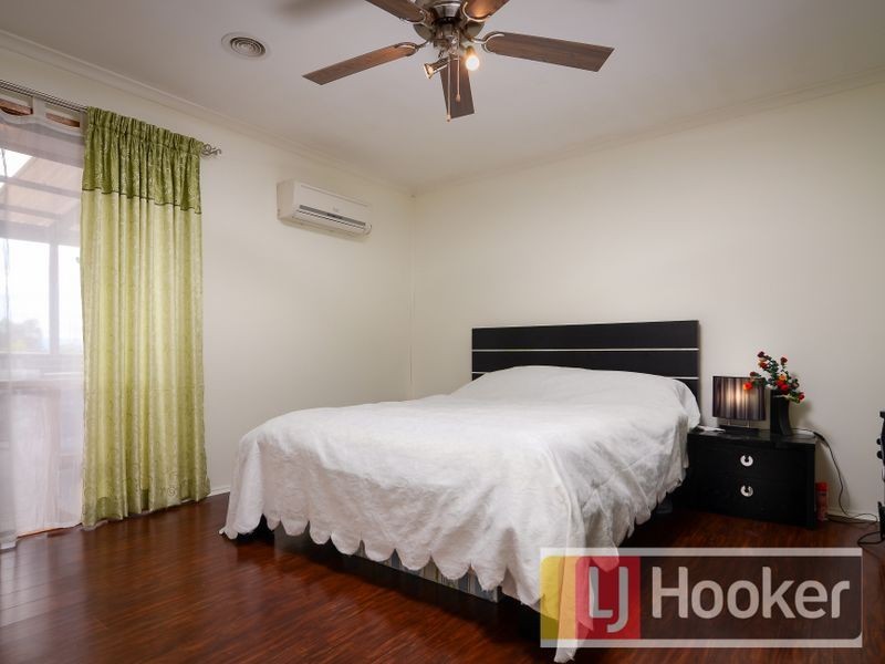 8 Heather Court, Hampton Park VIC 3976