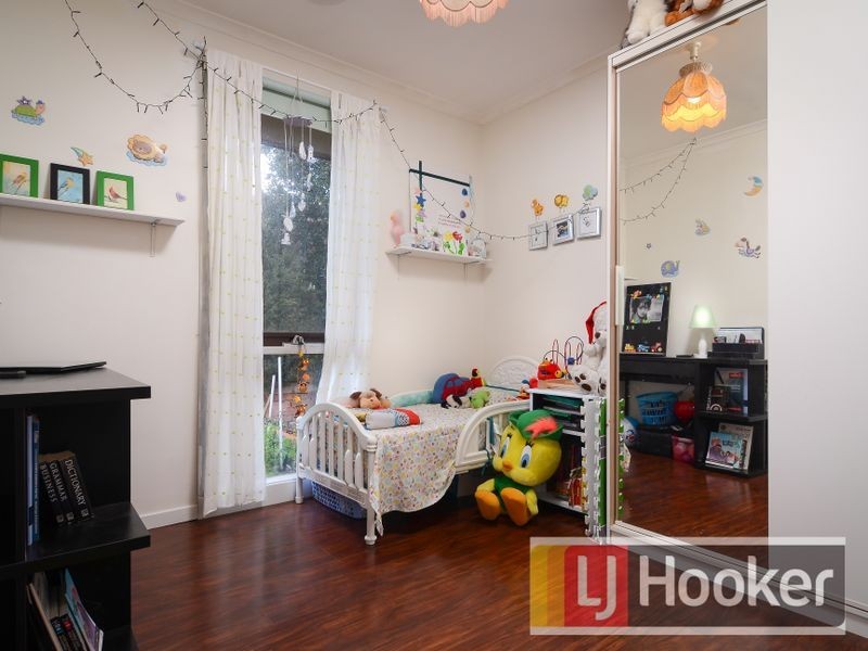 8 Heather Court, Hampton Park VIC 3976