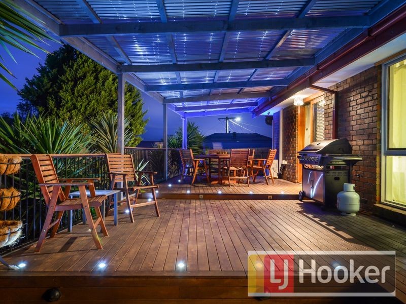 8 Heather Court, Hampton Park VIC 3976