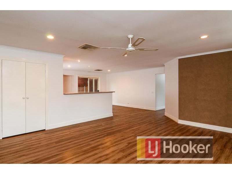 20 Turnberry avenue, Narre Warren South VIC 3805